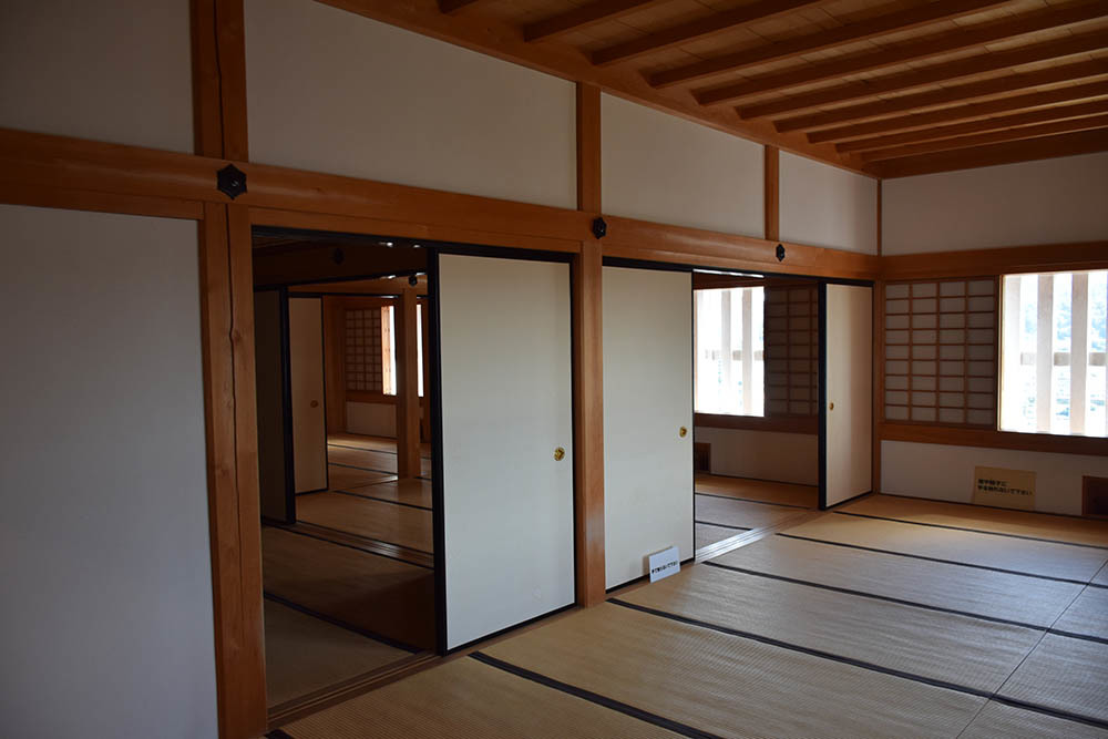 豪壮な石垣群の津山城登城記 その4 「備中櫓」_e0158128_17130744.jpg