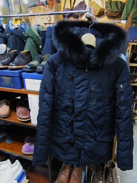 今の寒い時期に◎ 新型・登場★ Barbour ・・・ HOODED BEDALE SL JACKET!★! (再)_d0152280_661390.jpg