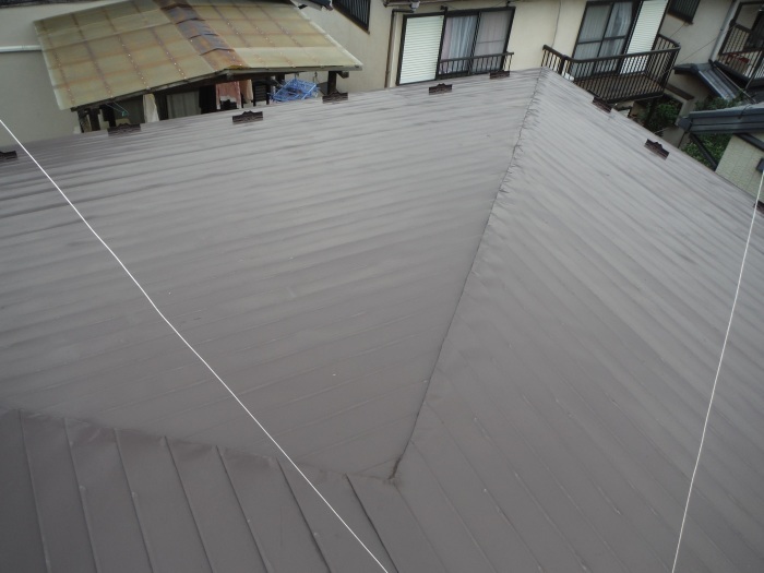 屋根工事 ~ 雨漏りしています。_d0165368_10472449.jpg