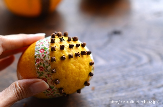 うさぎさんのポマンダー　　Handmade Pomander_d0025294_18380917.jpg