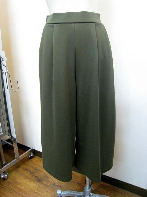 ｃｌｏｃｈｅ （ クロッシェ ） 裏起毛タックガウチョパンツ　ＫＨＡＫＩ　_a0089359_14115698.jpg