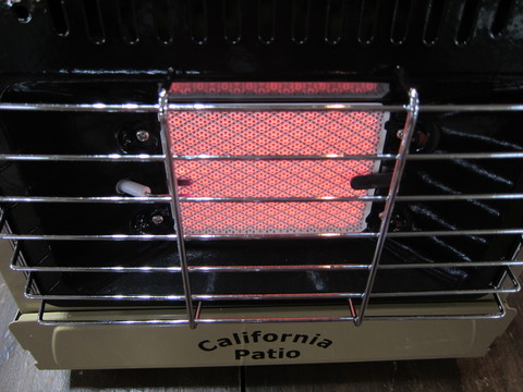 カリフォルニアパティオというカセットガスストーブ！_d0198793_18253036.jpg