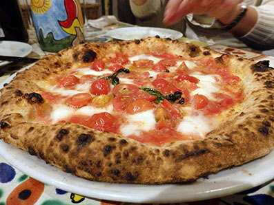 Pizzeria Terzo Okei_c0106455_15223326.jpg