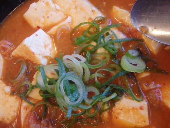 松屋の豆腐キムチチゲ膳 門真店_c0118393_11174851.jpg