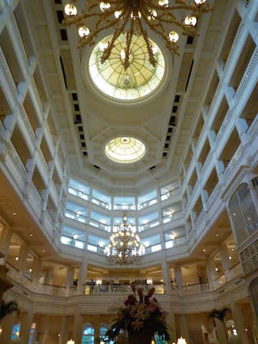 Grand Floridian Resort & Spa の 1900 Park Fare で朝食　_d0341811_22425198.jpg