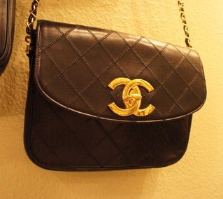 Chanel chain bag_f0144612_09544638.jpg