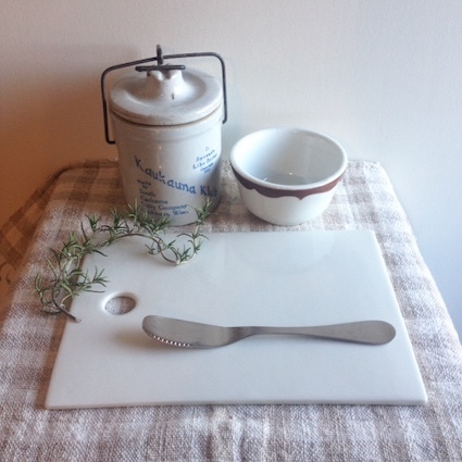CERAMIC CUTTING BOARD_c0200314_15255463.jpg