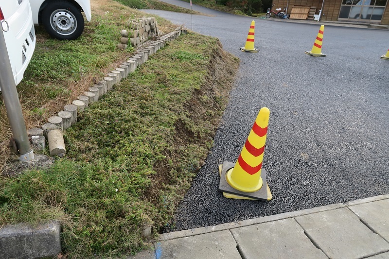 アスファルトとB4スポルヴィータ_f0076731_20523320.jpg