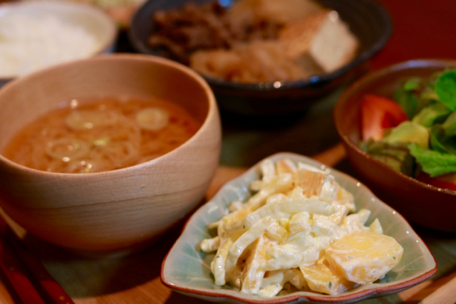 ロマネスコ。生牡蠣。肉豆腐。_f0348831_14470720.jpg