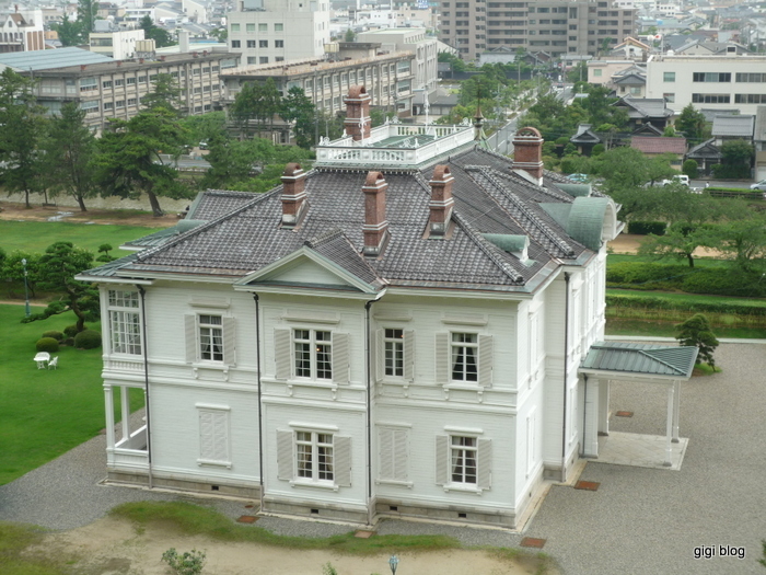 f0374868_08033856.jpg