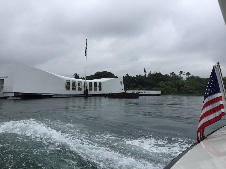 旧日本軍の真珠湾攻撃から今年で75年。日米双方の犠牲になられた方々のご冥福を祈り手を合わせて来ました。_c0186691_1659392.jpg