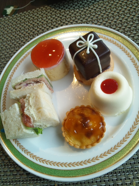 川崎日航ホテル 夜間飛行 冬の贈り物スイーツブッフェ_f0076001_23302025.jpg
