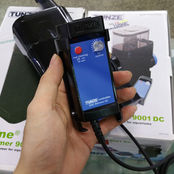 待望の小型水槽向けプロテインスキマーが新発売!! : ビー