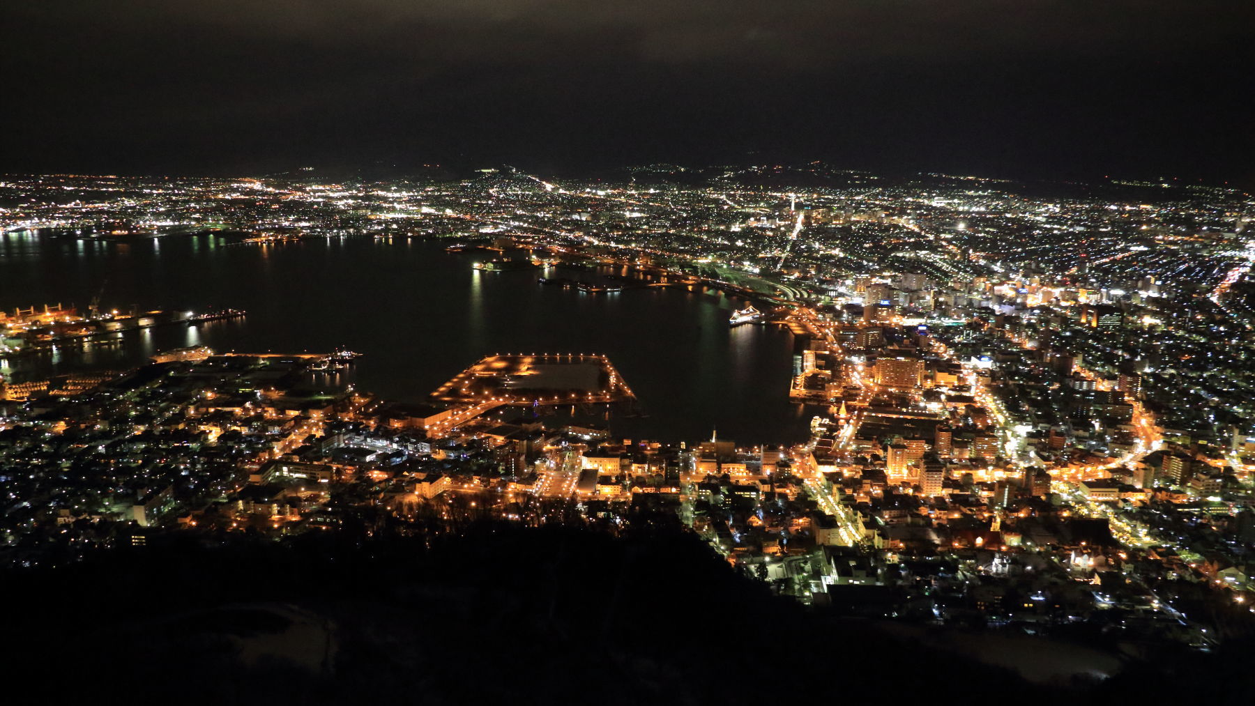 函館山からの夜景_f0349409_15191140.jpg