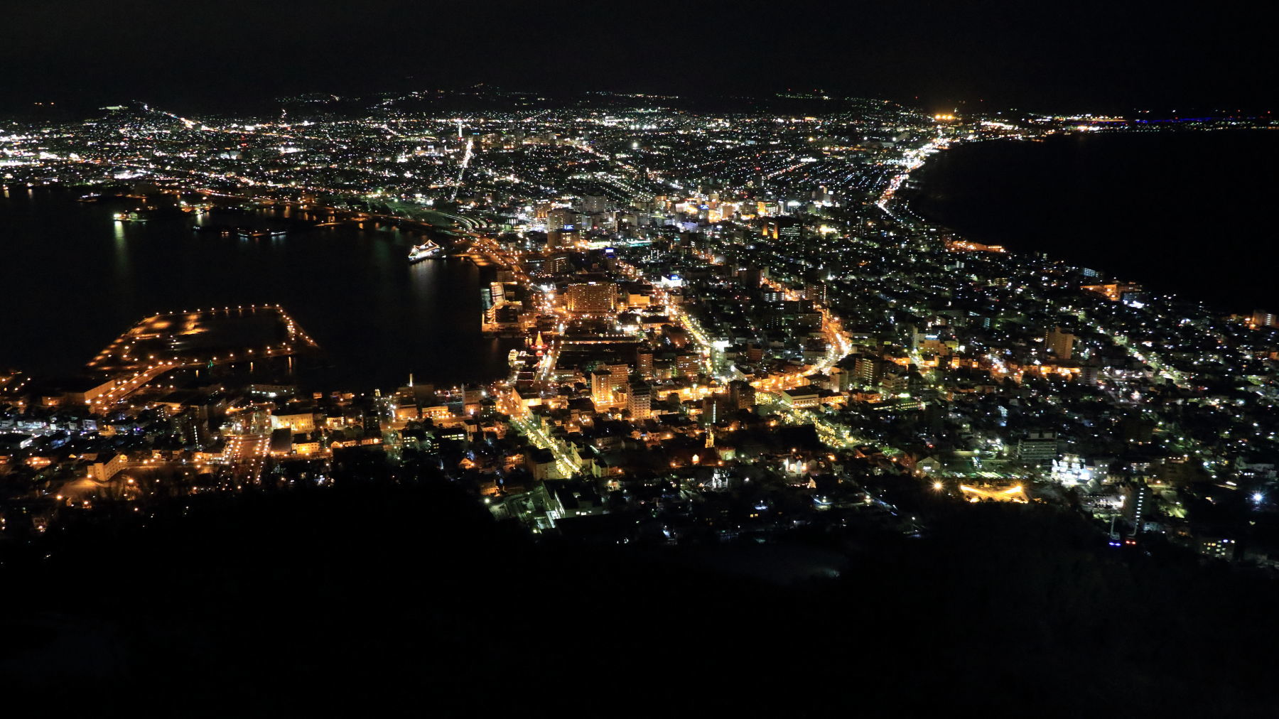 函館山からの夜景_f0349409_15191285.jpg