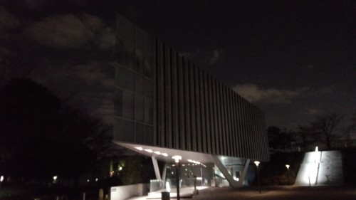 夜散歩_c0201876_09045760.jpg