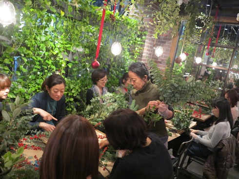 「束ねる会スペシャル！クリスマススワッグを作る会」_c0086204_11255213.jpg