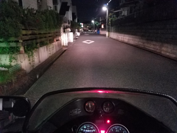 BMW R100RS ヘッドライトリレー取り付けの効果_e0218639_10575163.jpg