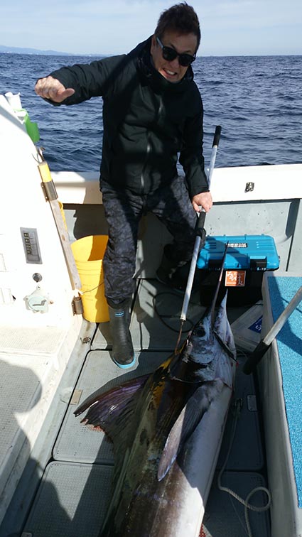 遠州灘　大王沖でマカジキ_f0009039_17145392.jpg