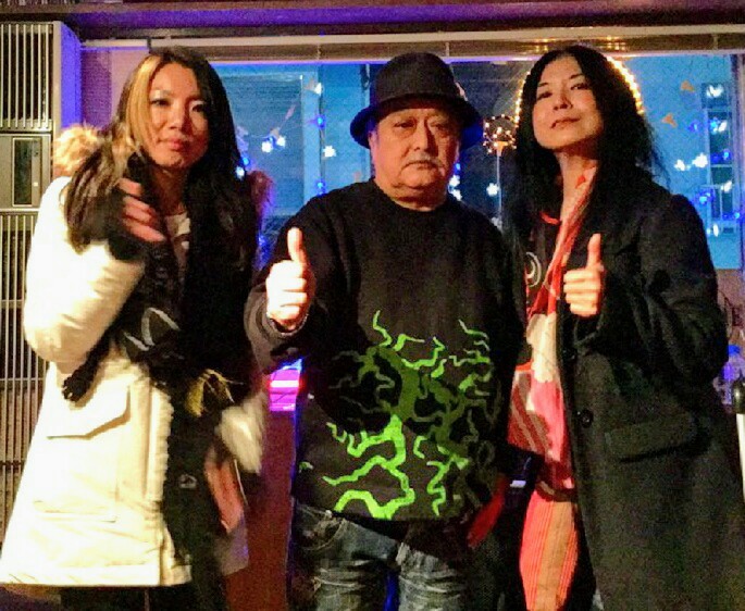 纐纈雅代&蜂谷真紀☆手のかたち_d0244370_12090380.jpeg