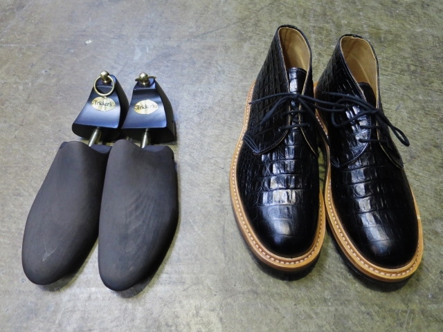 忘れてました(^^♪、 今季・別注Tricker\'s (先行分) ・・・ Tricker\'s クロコ型押しCHUKKA Boots_d0152280_1740325.jpg