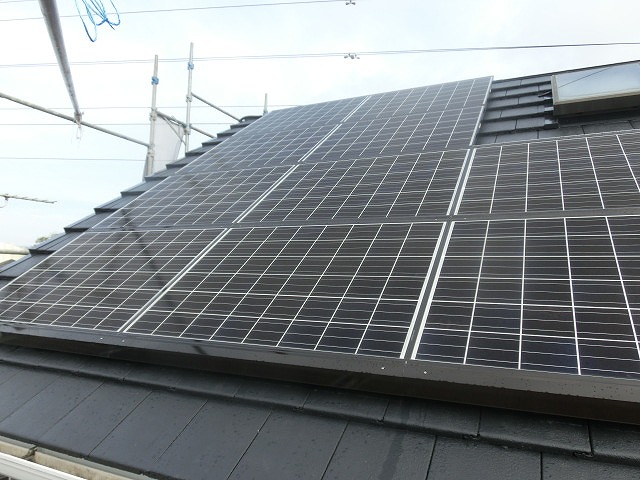 今年は、築22年の自宅で2度目の外壁塗装とソーラー発電開始!_f0141310_7375481.jpg