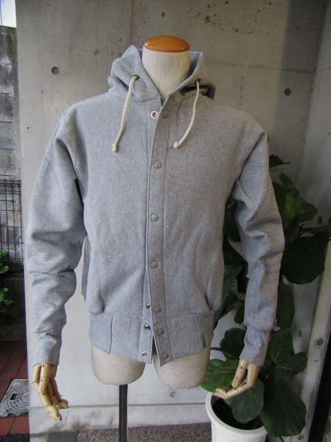 前回「黒」が即完につき、Champion USA ・・・ SWEAT Snap PARKA!★!_d0152280_119995.jpg