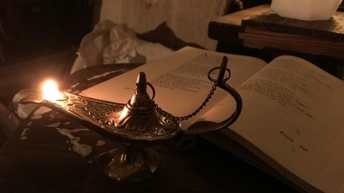アラジンの魔法のランプは本当にランプだった件 生活雑貨とｱﾝﾃｨｰｸ Intimite ｱﾝﾃｨﾐﾃ