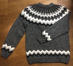 嘘偽りなし！アイスランド手編み協会製アイスランド・ウール100％手編みセーター今年も登場！_c0003620_16404528.jpg