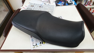 前期型PCXへバイクザシートインサイド_e0114857_17505491.jpg