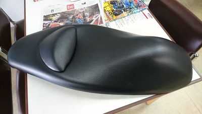 前期型PCXへバイクザシートインサイド_e0114857_1811682.jpg