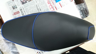 前期型PCXへバイクザシートインサイド_e0114857_189939.jpg