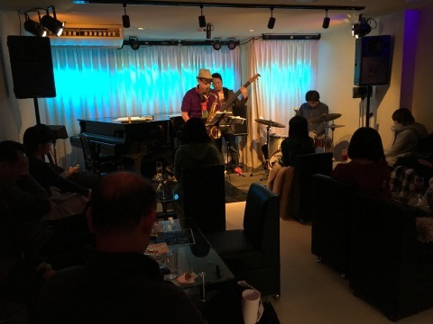 広島でジャズ Jazzlive comin 本日土曜日のライブ_b0115606_12050442.jpg