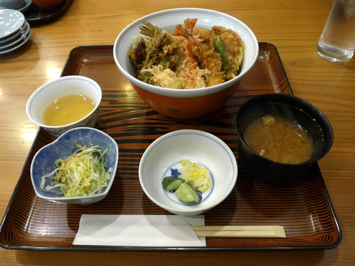 虎ノ門「天ぷら 逢坂」へ行く。_f0232060_12573534.jpg