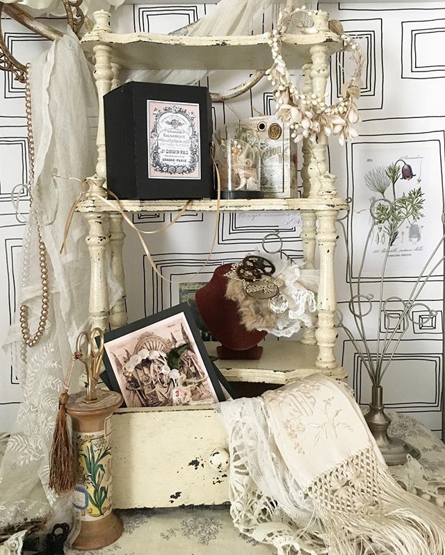 ナポレオンシェルフ : ~Shabby Chic Collage~