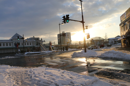 雪道や凍結している道路を安全に歩くには_c0075701_13292034.jpg