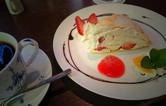 あまおうのミルクレープ_a0329820_15004585.jpg