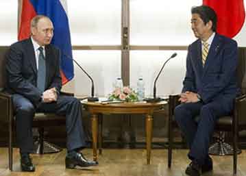 プーチンさんのシークレットシューズ　／　画像_b0003330_11533776.jpg
