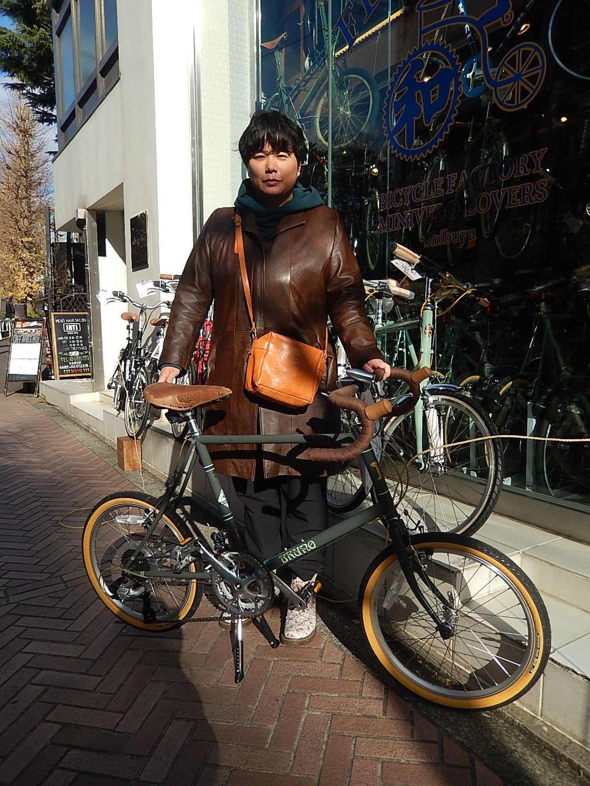 12月18日　渋谷　原宿　の自転車屋　FLAME bike前です_e0188759_16405787.jpg