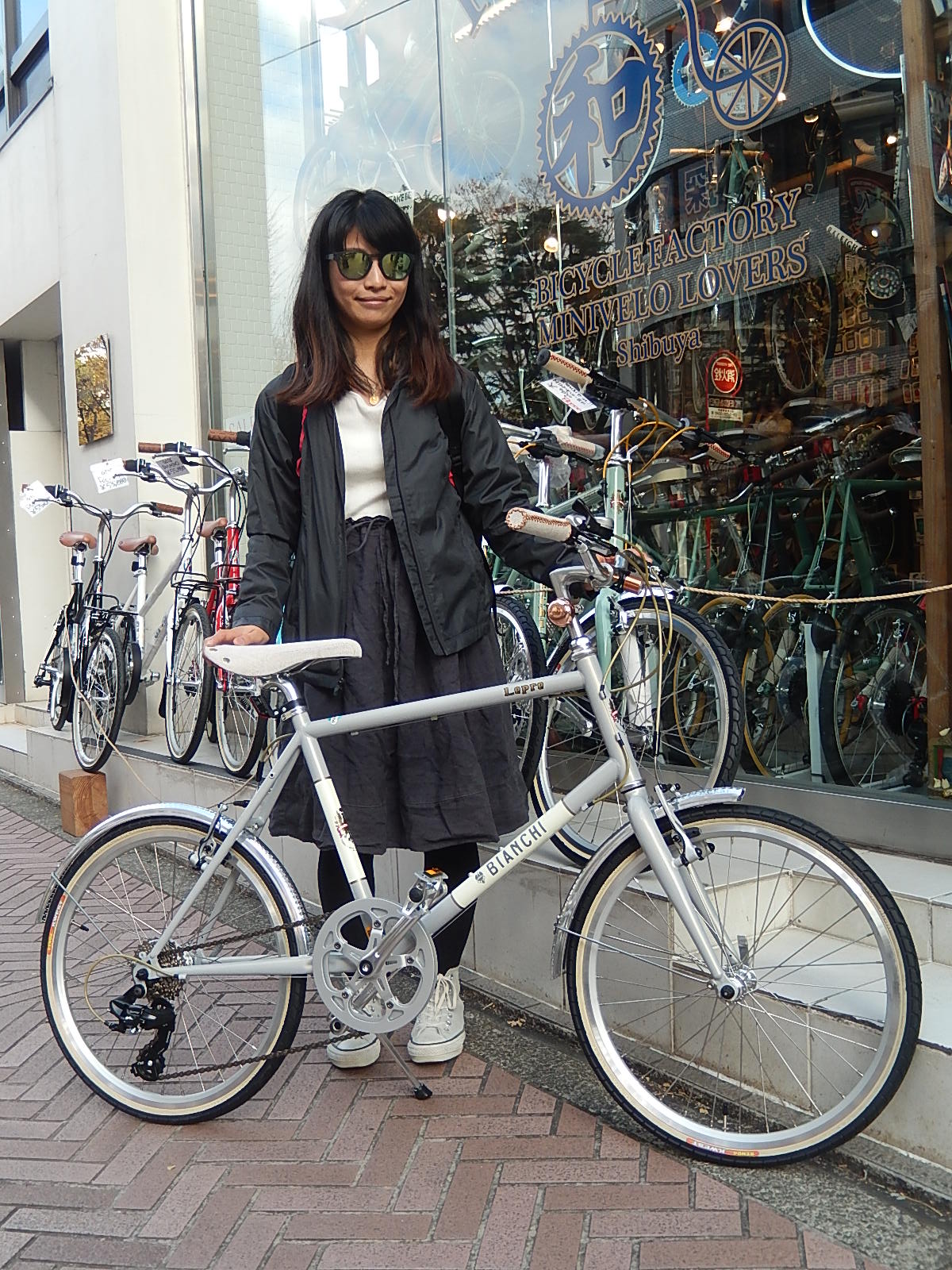 12月18日　渋谷　原宿　の自転車屋　FLAME bike前です_e0188759_16444953.jpg