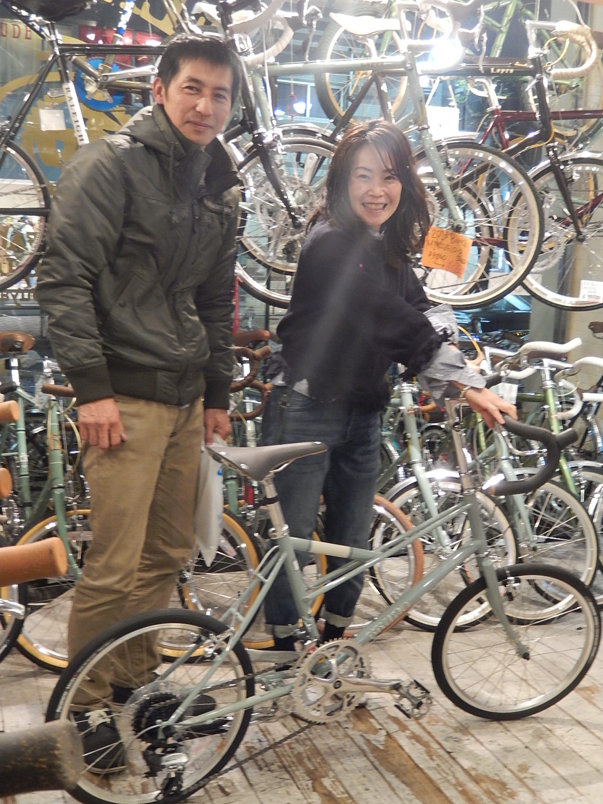 12月18日　渋谷　原宿　の自転車屋　FLAME bike前です_e0188759_19104780.jpg