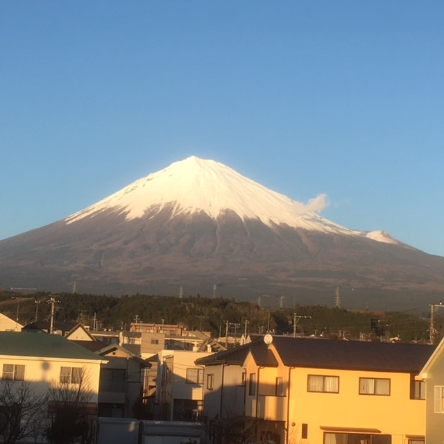 すっきり富士山_e0296464_11212993.jpg