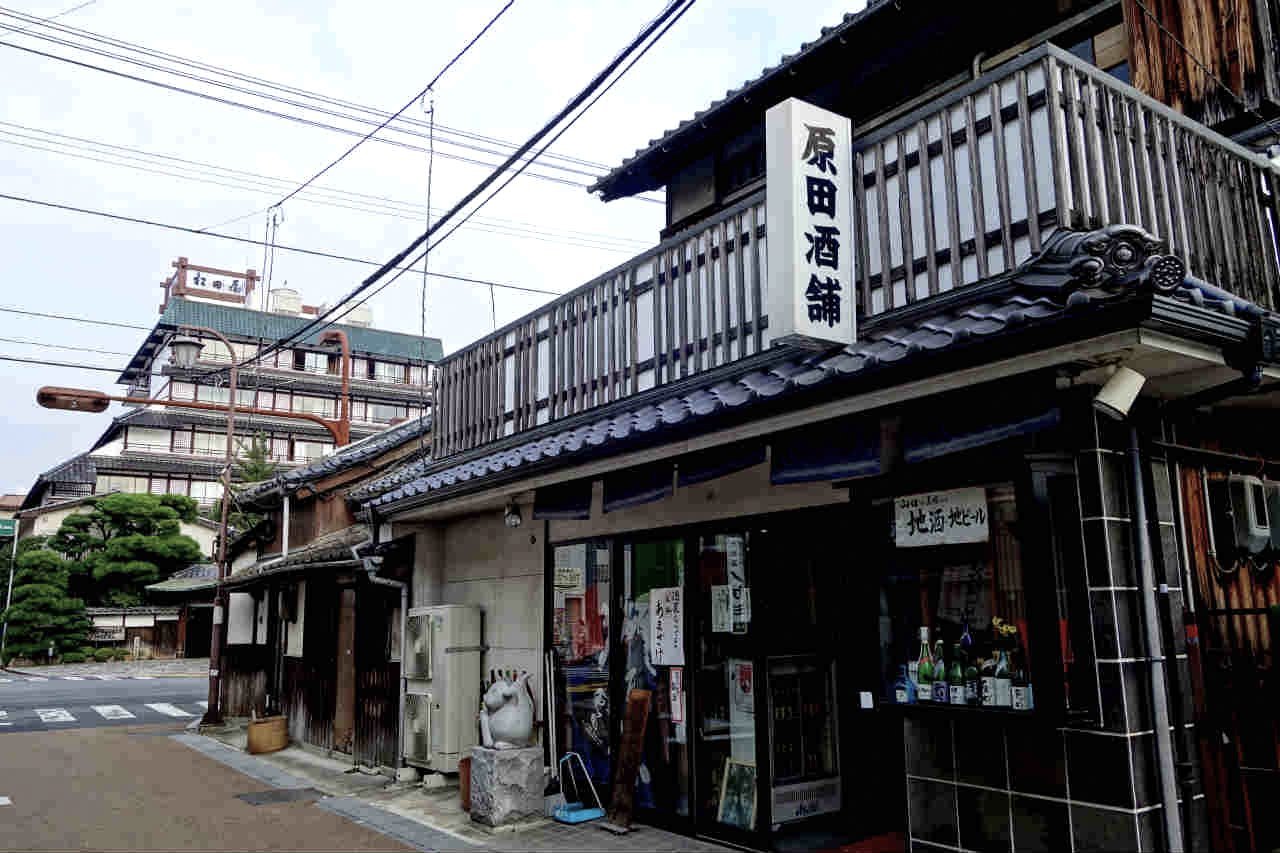 【山口】温泉街の酒屋_c0348200_21240992.jpg