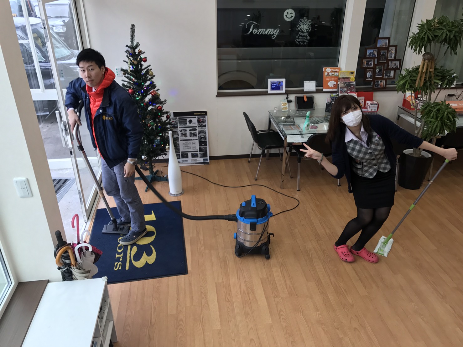12月20日 火曜日の本店みんなブログ(*´ω`*)ノ アルファード・ヴェルファイアはTOMMYへ♫_b0127002_1740585.jpg