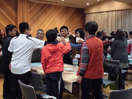 杉之浦の中心で国際交流を叫ぶ!! パート2 ~フィリピンの皆さんとクリスマスパーティーを楽しむ~_f0229523_18562528.jpg