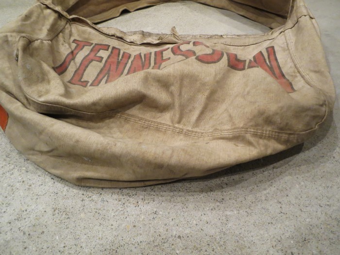 Vintage　Newspaper　Bag_e0187362_11342725.jpg