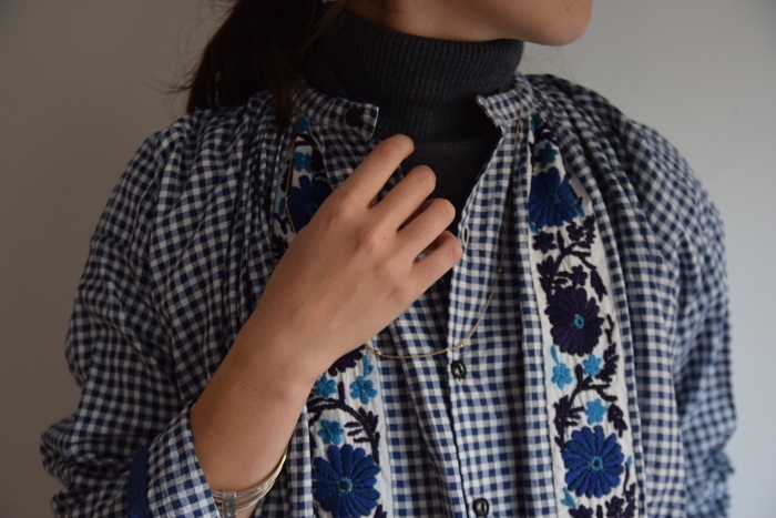 刺繍とチェックの優しい関係・・・=dosa=_b0110582_18500749.jpg