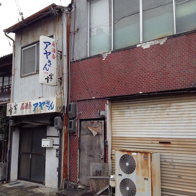 四日市新正界隈を歩く~廃屋と錆。_a0334793_19300359.jpg