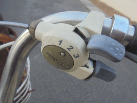 b0017215_17453343.gif