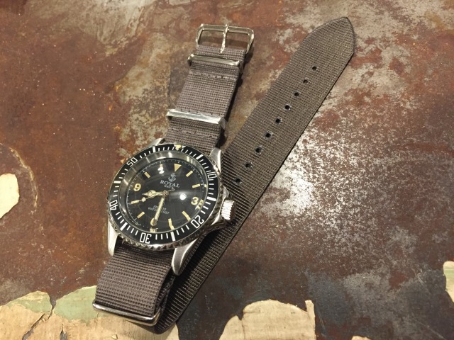 ROYAL NAVY WATCH_d0121303_2057084.jpg